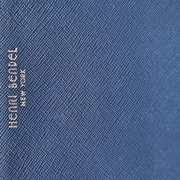 Henri Bendlel Blue Leather Wristlet  L:9"×H:6.4" EUC - Picture 3 of 6